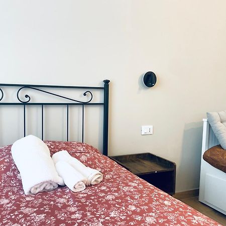 Biffi 2 - Garbatella Rooms Рим Екстер'єр фото